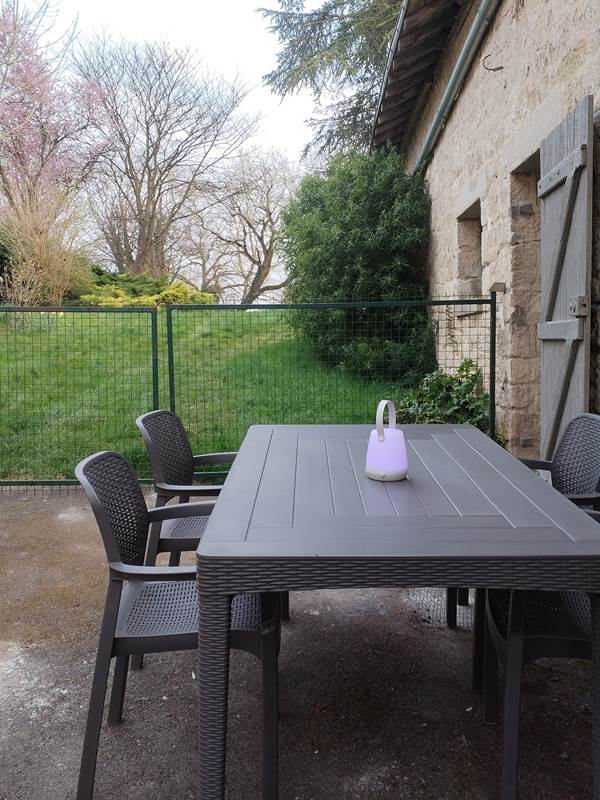 Table et chaises à l'extérieur-gallery-offer