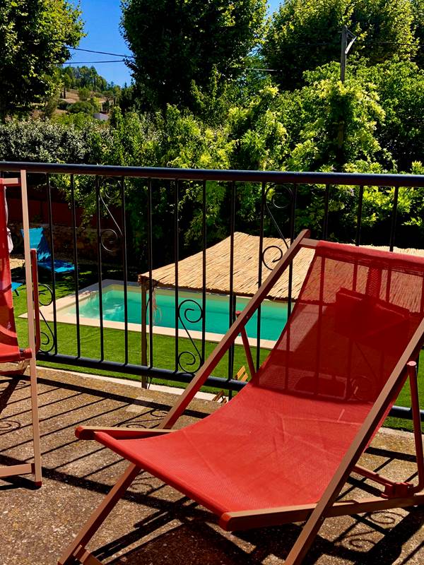 Terrasse à l’étage avec vue sur le château-gallery-offer