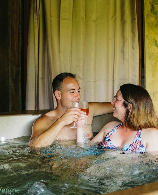 Espace bien-être : idéal pour profiter en amoureux . Crédit photo : Laura Vergne