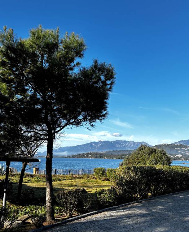 vue-residence-benedettu-mer-montagne