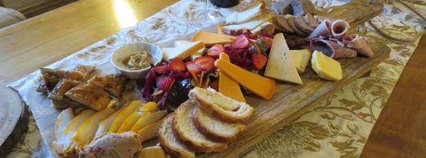 Planche dinatoire pour deux + 1 blle de 75cl