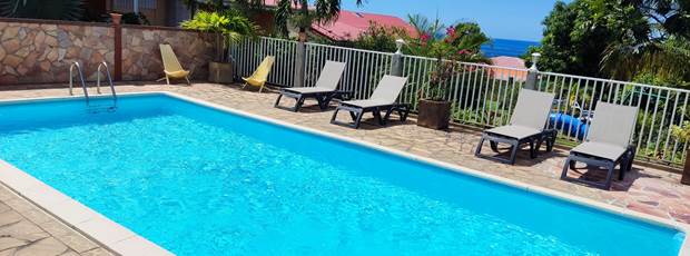 "Nous recommandons ce gite qui est agréable et au calme - We recommend this cottage which is nice and quiet. - Recomendamos esta casa de campo que es agradable y tranquilo"