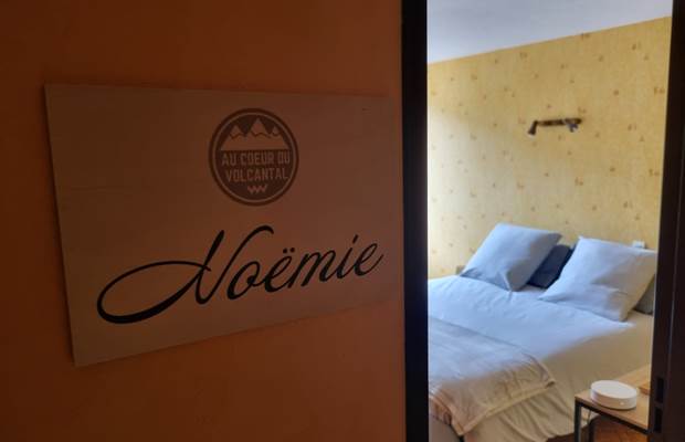 Au Coeur Du Volcantal Chambre Noëmie (5)