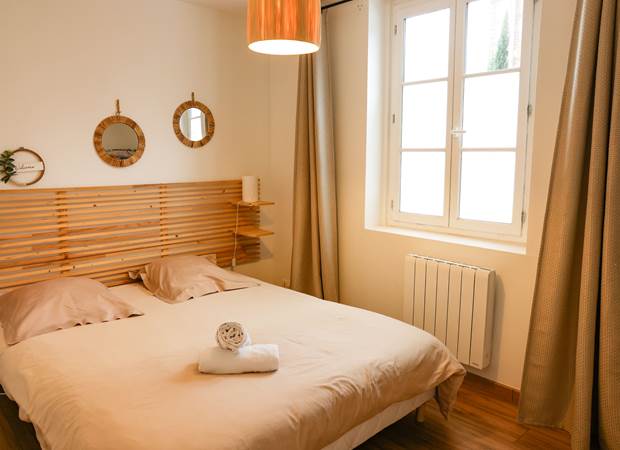 1er lit queen size 160x200