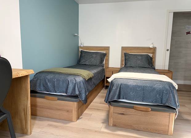 Chambre bleue lits séparés
