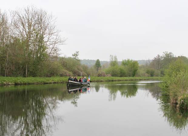 bateau à passagers sur la Somme