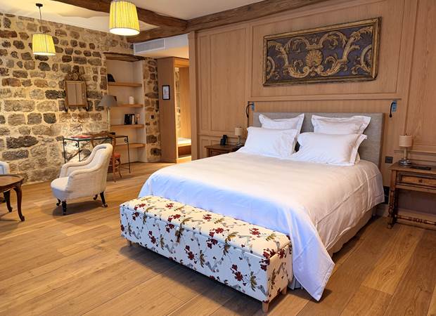Chambre 10 - Lit