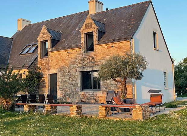Grande maison de vacances terrasse olivier