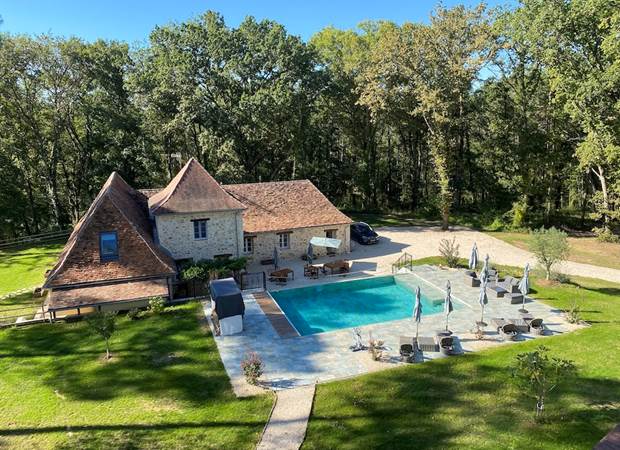 hotel-piscine-debordement-bergerac