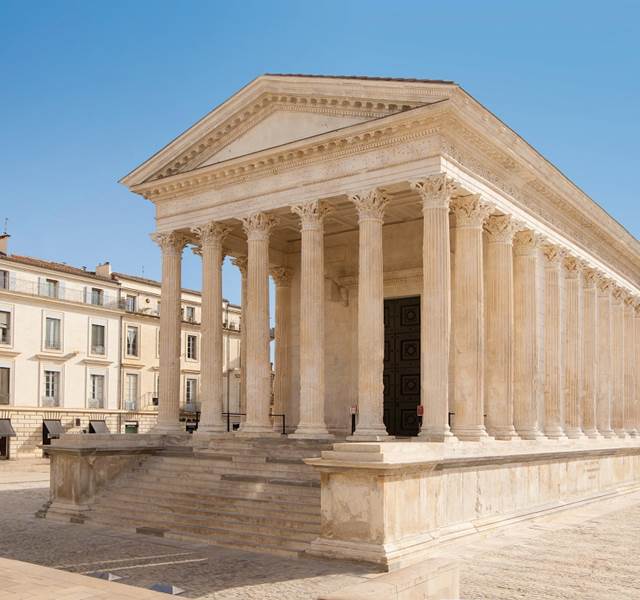 5786