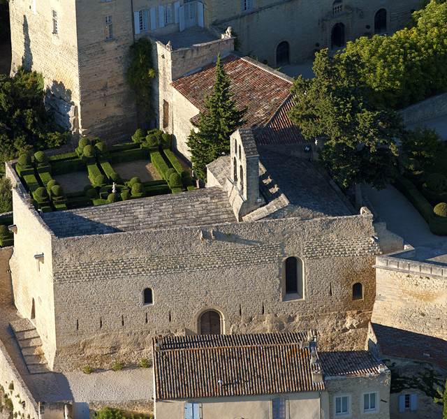 483600689 Village d'Ansouis