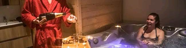 LES-SPAS-INSOLITES-Le-SPA-du-Moulin-Jacuzzi