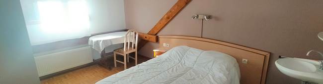 CHAMBRE 9