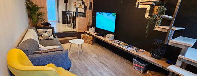 L'ESCAPADE-DE-SAINT-HUBERT-Salon-TV