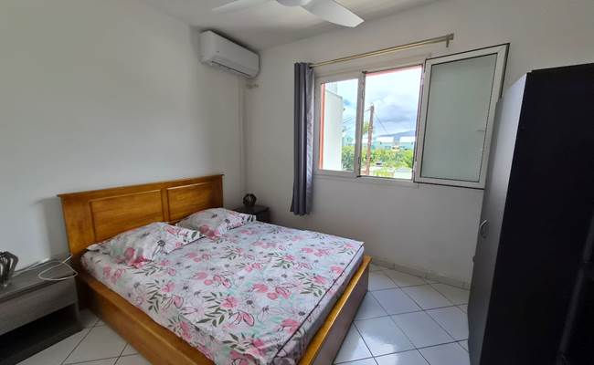 chambre sur impasse, climatiseur, ventilateur plafond