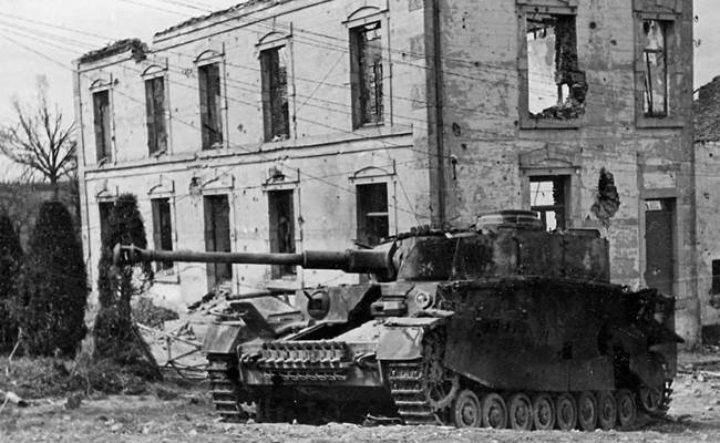 Duitse tank ontmanteld voor de gîte