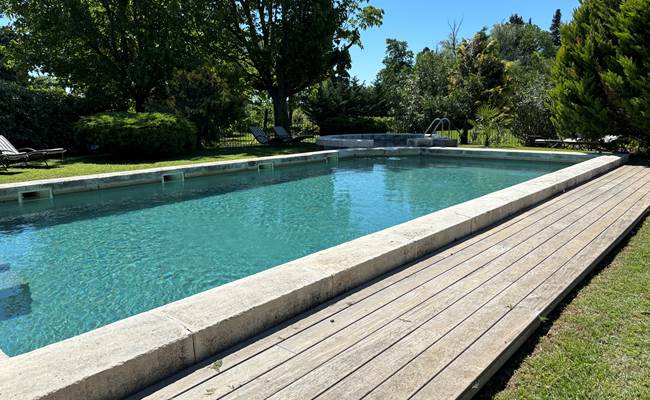 Piscine extérieure au sel