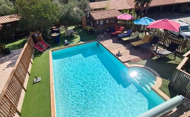 La piscine avec vue montagne