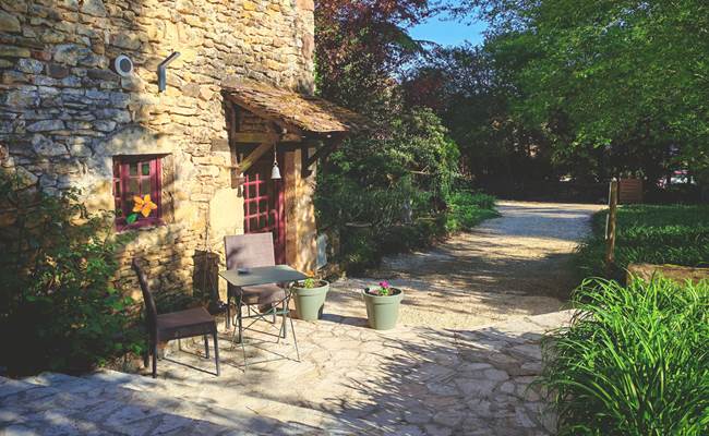 Chambre indépendante Le Pèlerin. Bonfarto Locations Urval Dordogne