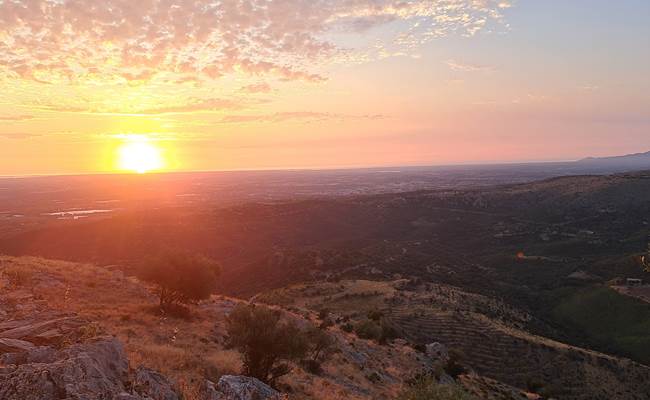 Lever de soleil sur la chapelle Sant Marti de la Roca