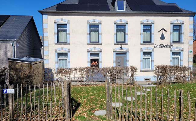 Nouveaux châssis fenêtres phoniques à l'étage