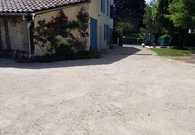 Bâtiment façade Ouest domaine les Deux Chênes