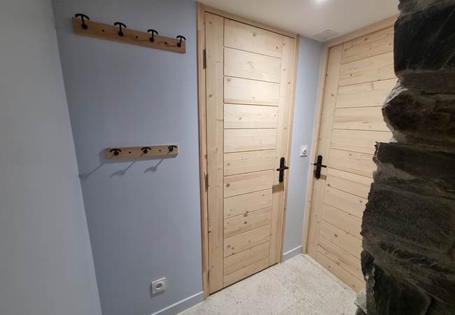 ACCES SALLE DE BAINS ET CHAMBRE ETAGE