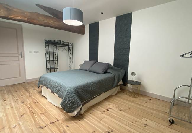 chambre-20m2-2-personnes-gite-hibou-le-fleix