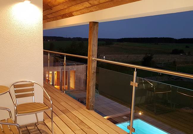 Vue de votre balcon sur la piscine