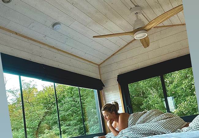 8a5d0c35-3e7f-47d9-85e6-95e638f493dd-1_all_2010