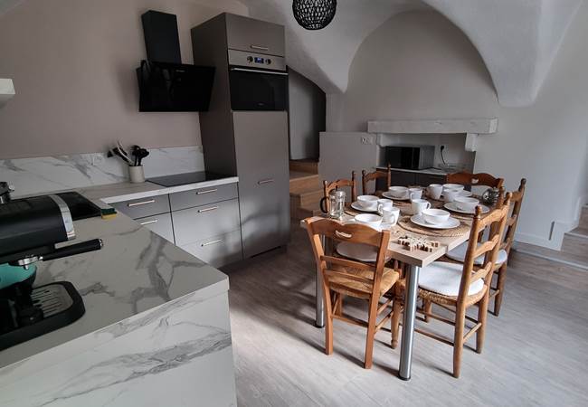 COIN REPAS SOUS VOUTES