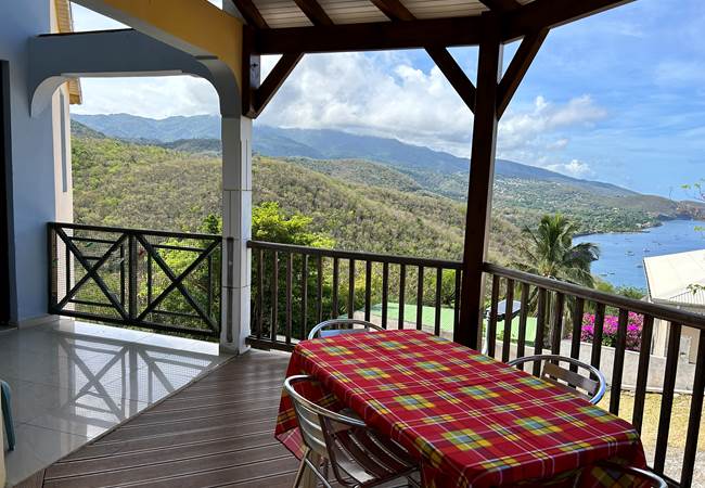 Vue entre mer et montagne