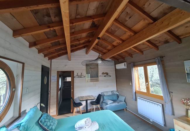 La chambre de la cabane dans l'arbre