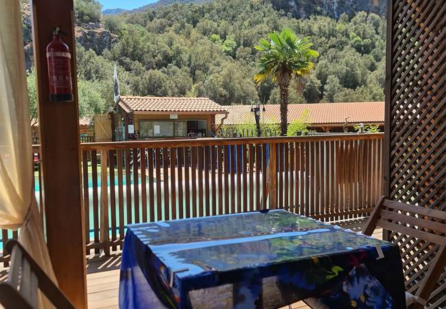 Accès direct sur la piscine