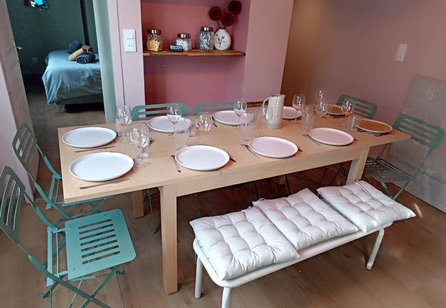 espace repas familial jusqu'à 10 couverts