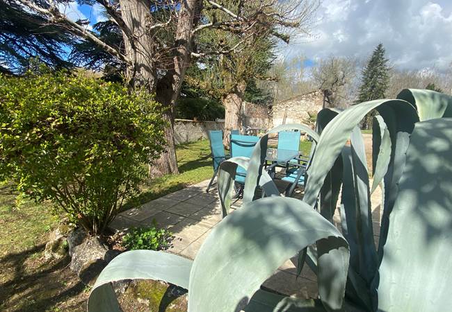 Terrasses gîte-chambre d'hôte-repas-Près de Bergerac