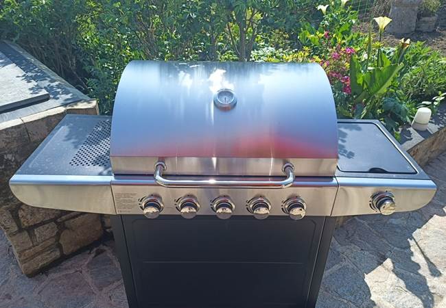 Barbecue à gaz neuf