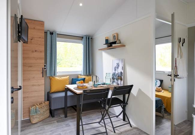 MHRIDEAU_2021_BIKINI_DUO_GARNIER_STUDIOS_SEJOUR-3-.jpg-1920px-1024x683