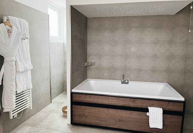 Chambre 2 - Domaine Labouroume - chambre d'hote a la campagne9