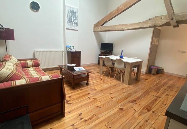 sejour-salle-a-manger-cuisine-gite-le-hibou-sud-ouest-france