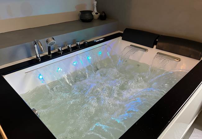 SPA Balnéo jets et cascades