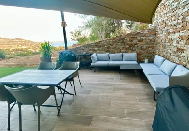 Salon de jardin ombragé