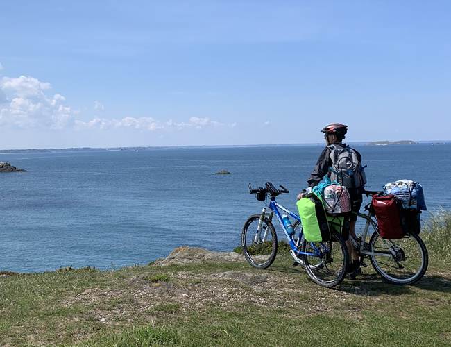 Cyclotourisme sur la Côte d'Émeraude