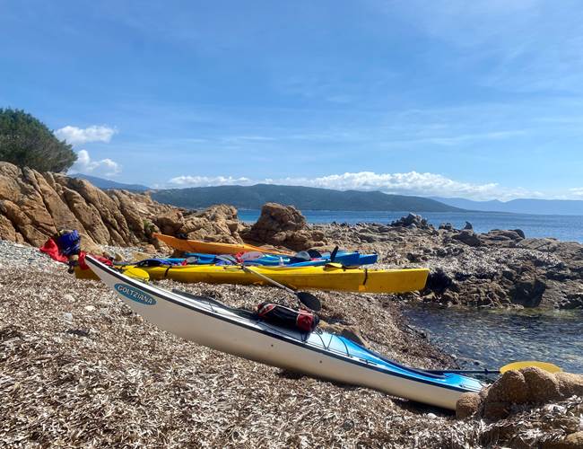 pique nique avec Abbartello kayak Corse Cupabia