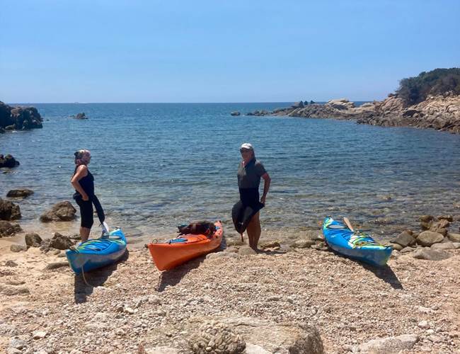Abbartello kayak crique isolee Corse