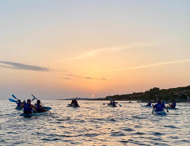 Abbartello kayak Corse coucher de soleil