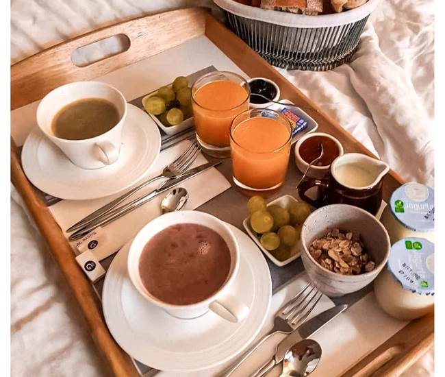 Possibilité de prendre le petit déjeuner, en chambres d'hôtes-photo-page