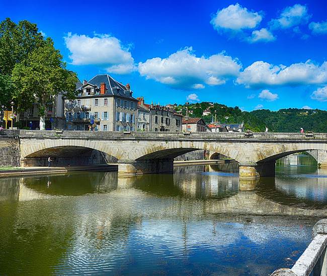 villefranche-de-rouergue-bastide-proche-saisonnee-hebergement-tourisme-aveyron.jpg-photo-page