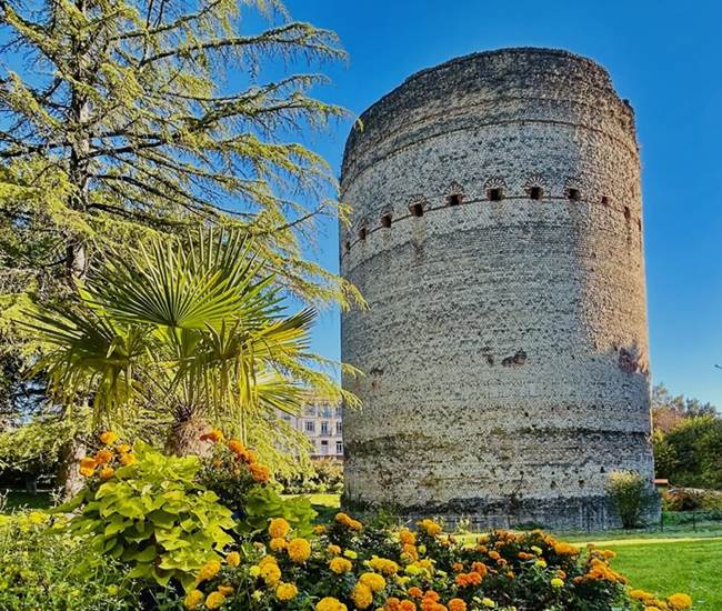 #perigueux #perigord #dordogne #perigordblanc #sudouest #visiteguidee #baladesguideesdecamille #tourisme #patrimoine #histoire #anecdotes #gastronomie #france #dordogneperigordtourisme #visitfrance #visitdordogne-photo-page