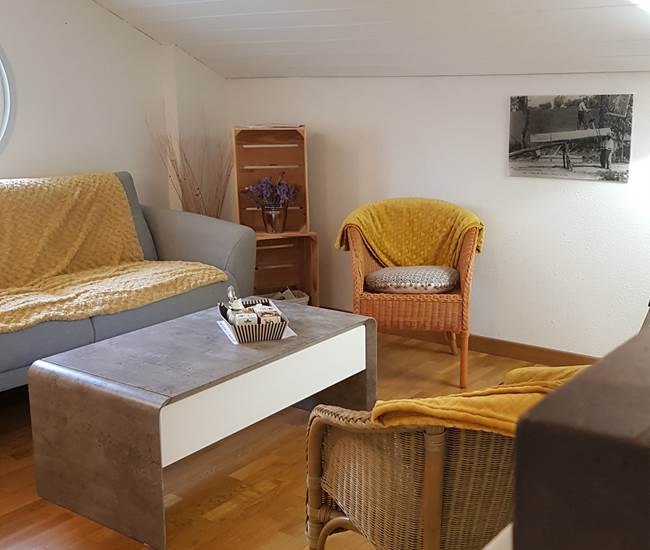 Salon avec table adaptable en hauteur pour un meilleur confort-photo-news